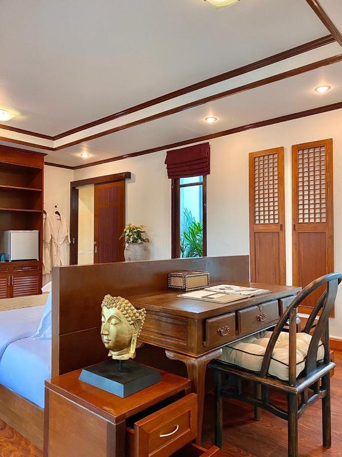 Chinoiserie Collection Resort And Spa Nai Harn Exterior foto