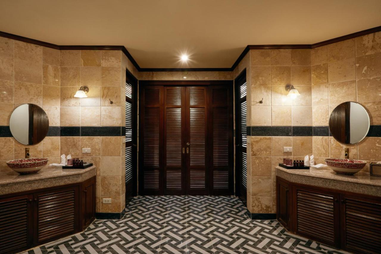 Chinoiserie Collection Resort And Spa Nai Harn Exterior foto